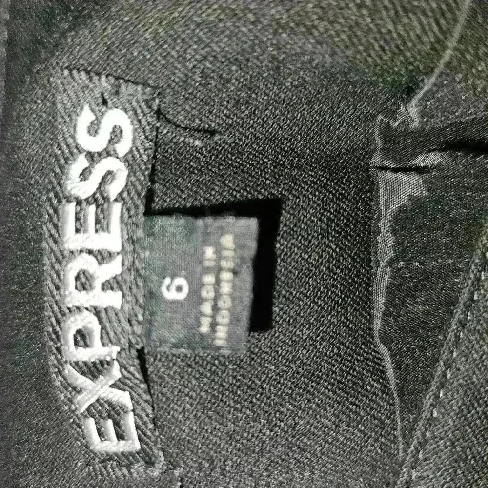 Express Womans Skirt Size 6 - Picture 8 of 9